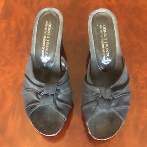 Upper=fabric knot/leather lined, cork footbed, platform 1” & 3.5”, leather sole